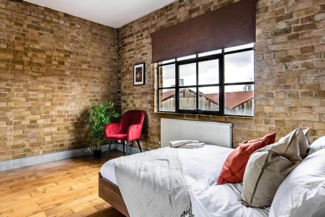 Livestay-Fabulous Three Bed Warehouse Conversion Apartment Londres Extérieur photo